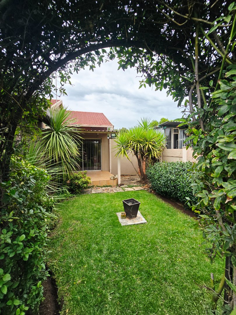 3 Bedroom Property for Sale in La Hoff North West